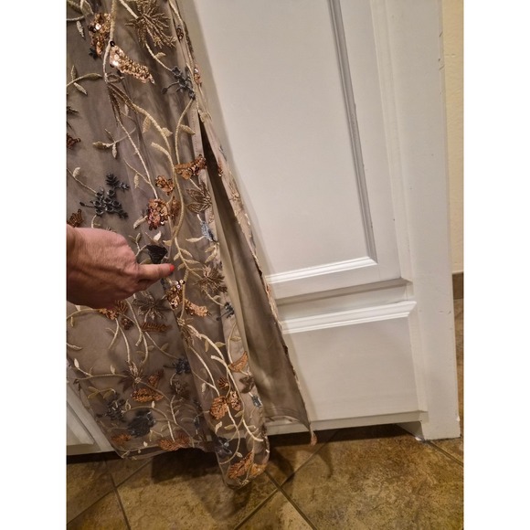 JS Collections Daphne Flutter Column Gown Mauve Sequin Floral Dress 12 NEW - Picture 14 of 16